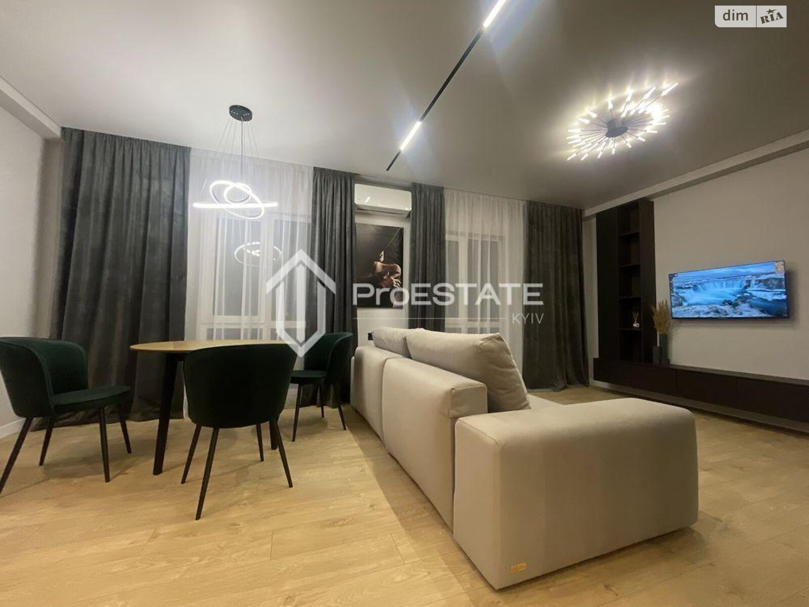 Продажа однокомнатной квартиры в Киеве, на ул. Михаила Максимовича 26Д, район Голосеевский фото 1