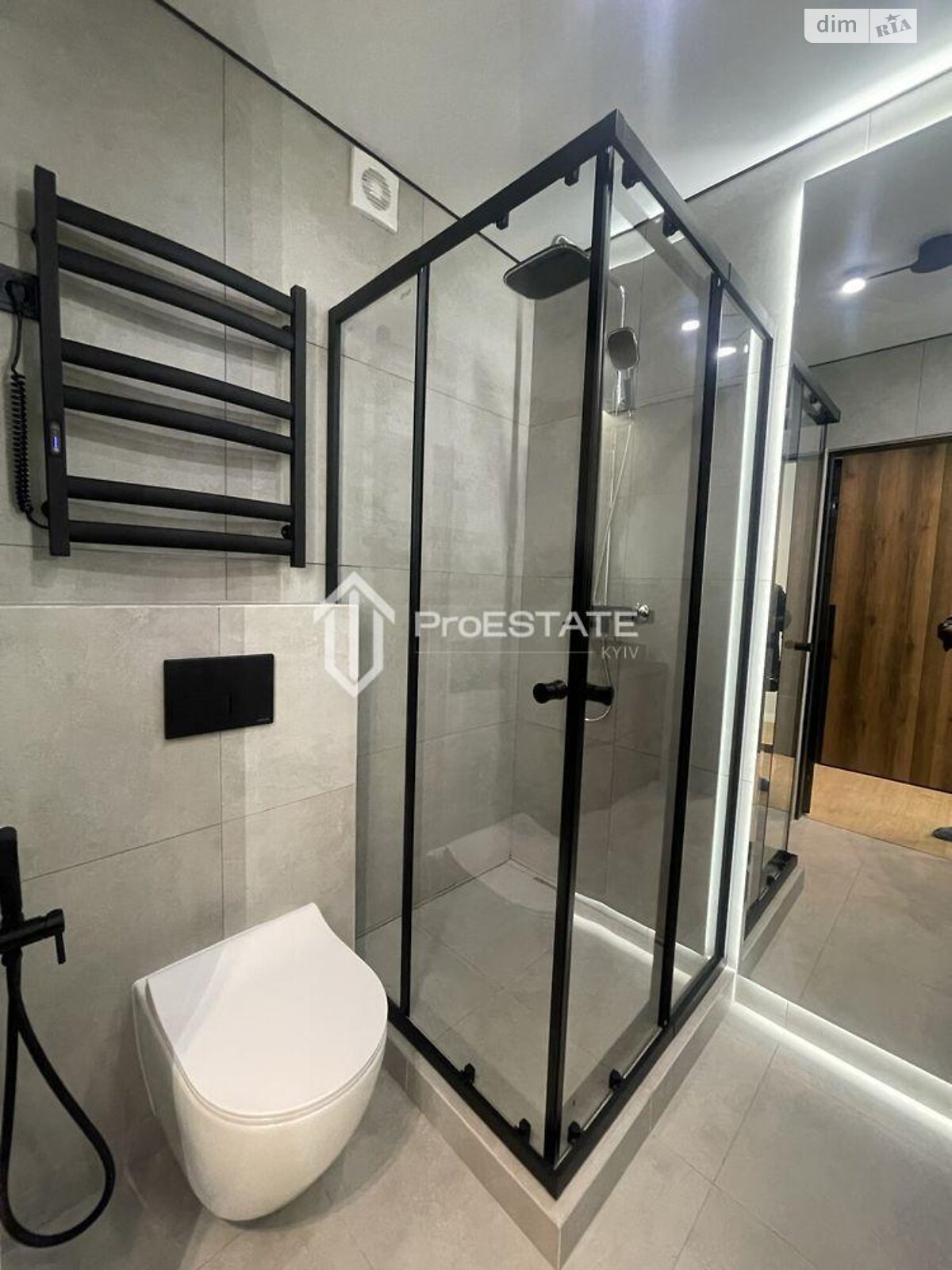 Продажа однокомнатной квартиры в Киеве, на ул. Михаила Максимовича 26Д, район Голосеевский фото 1