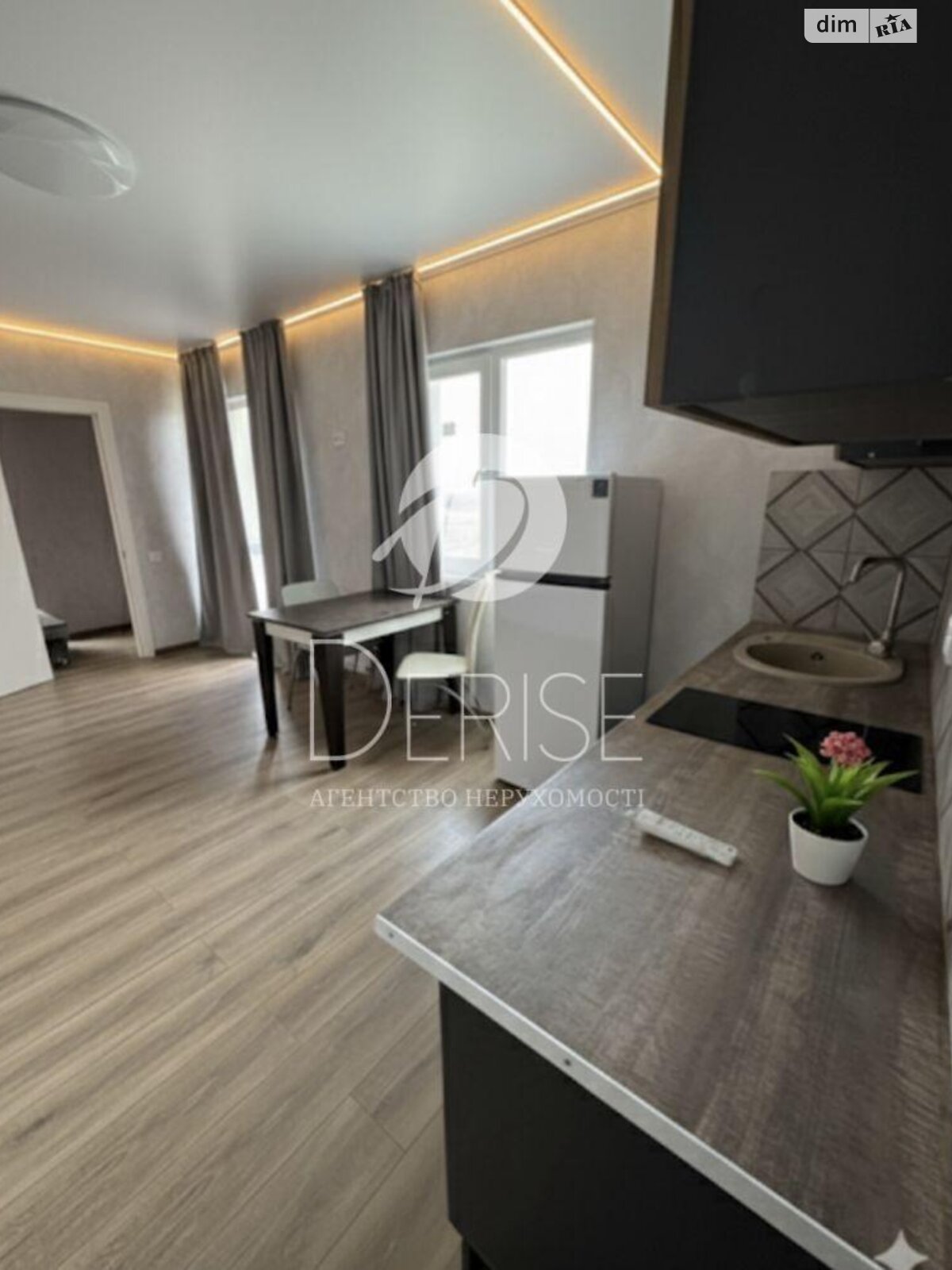 Продажа однокомнатной квартиры в Киеве, на ул. Михаила Максимовича 26Д, район Голосеевский фото 1