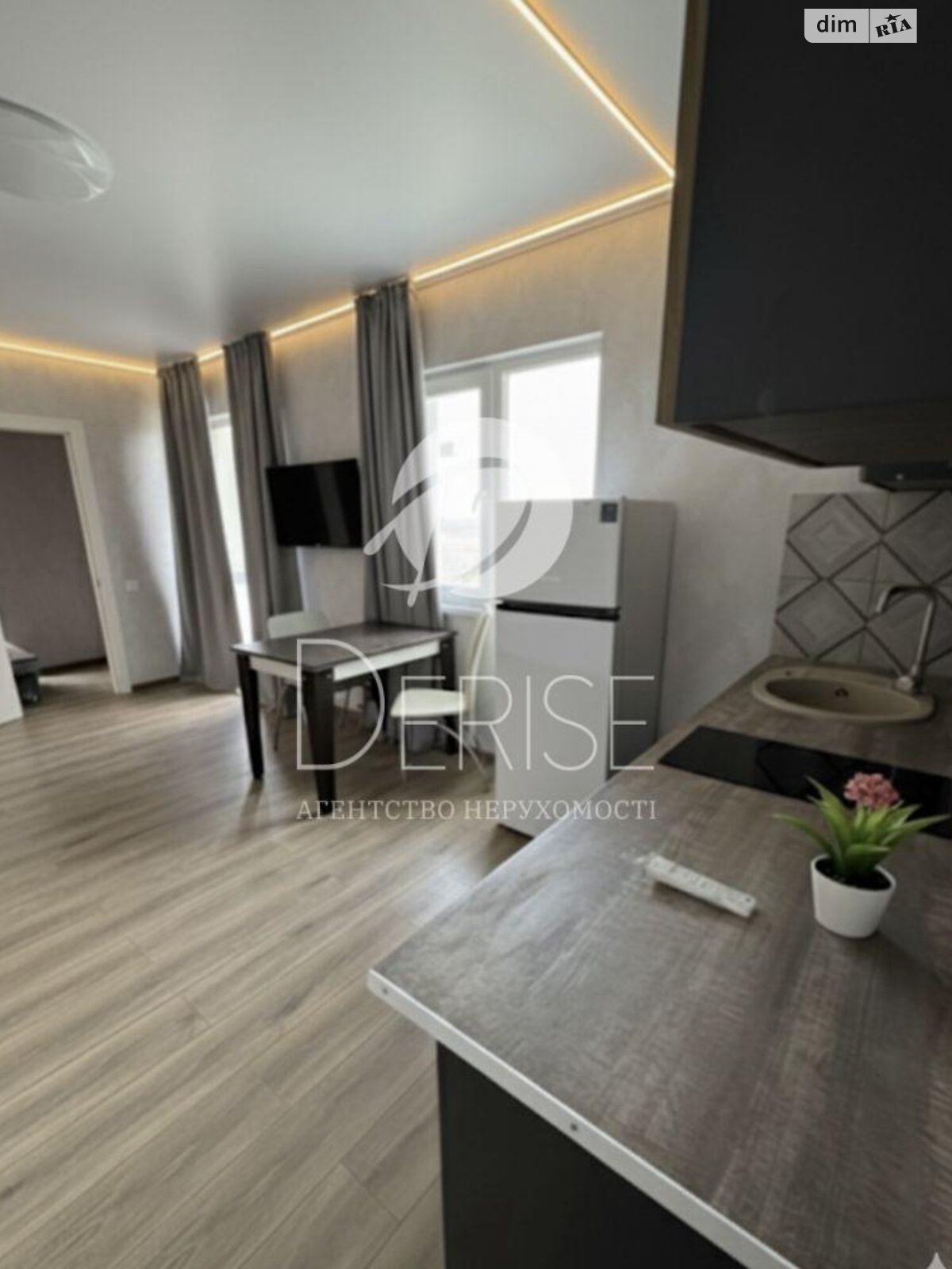 Продажа однокомнатной квартиры в Киеве, на ул. Михаила Максимовича 26Д, район Голосеевский фото 1