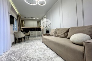 Продажа двухкомнатной квартиры в Киеве, на ул. Михаила Максимовича 26, район Голосеевский фото 2