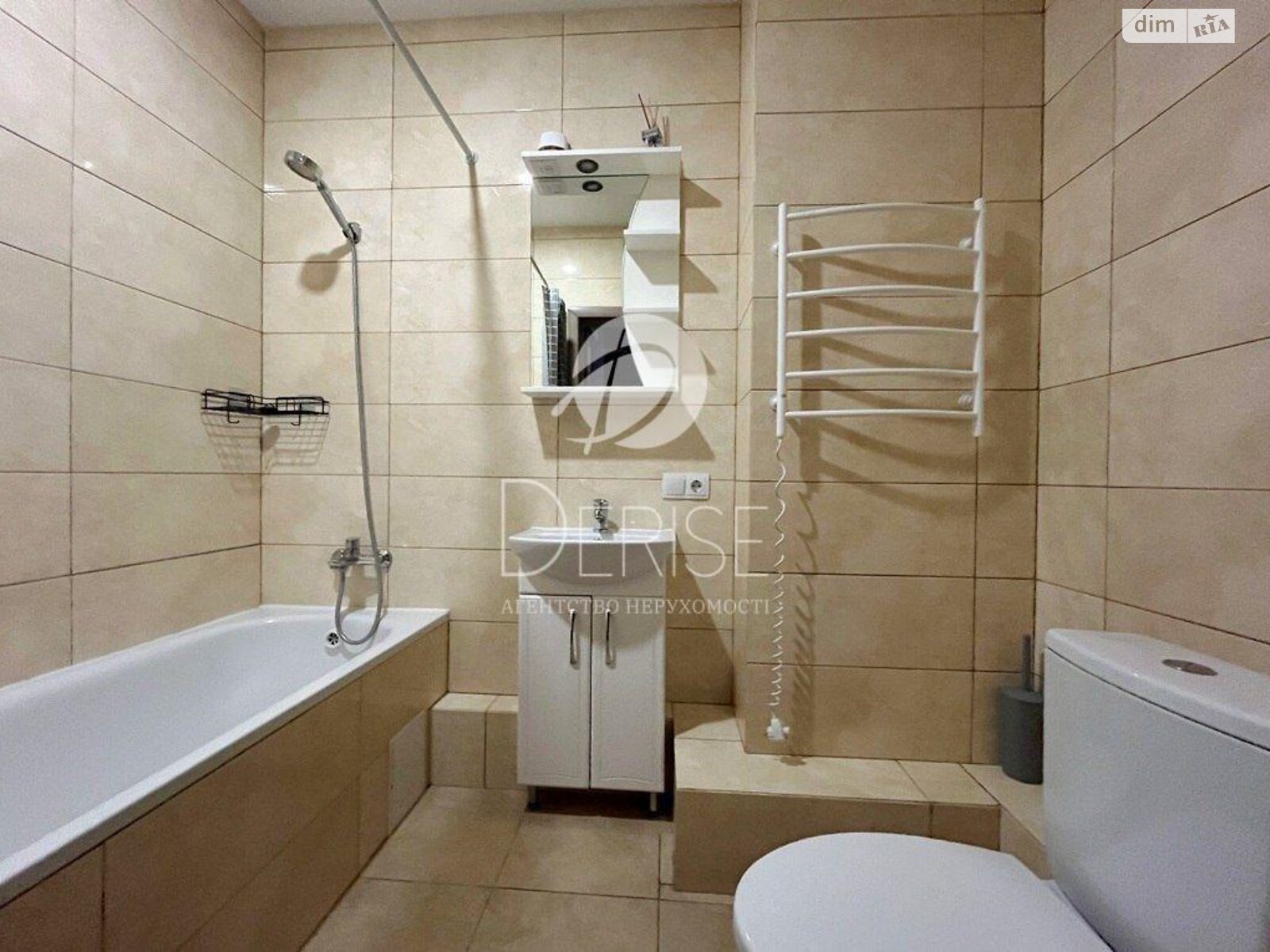 Продажа однокомнатной квартиры в Киеве, на ул. Михаила Максимовича 26, район Голосеевский фото 1