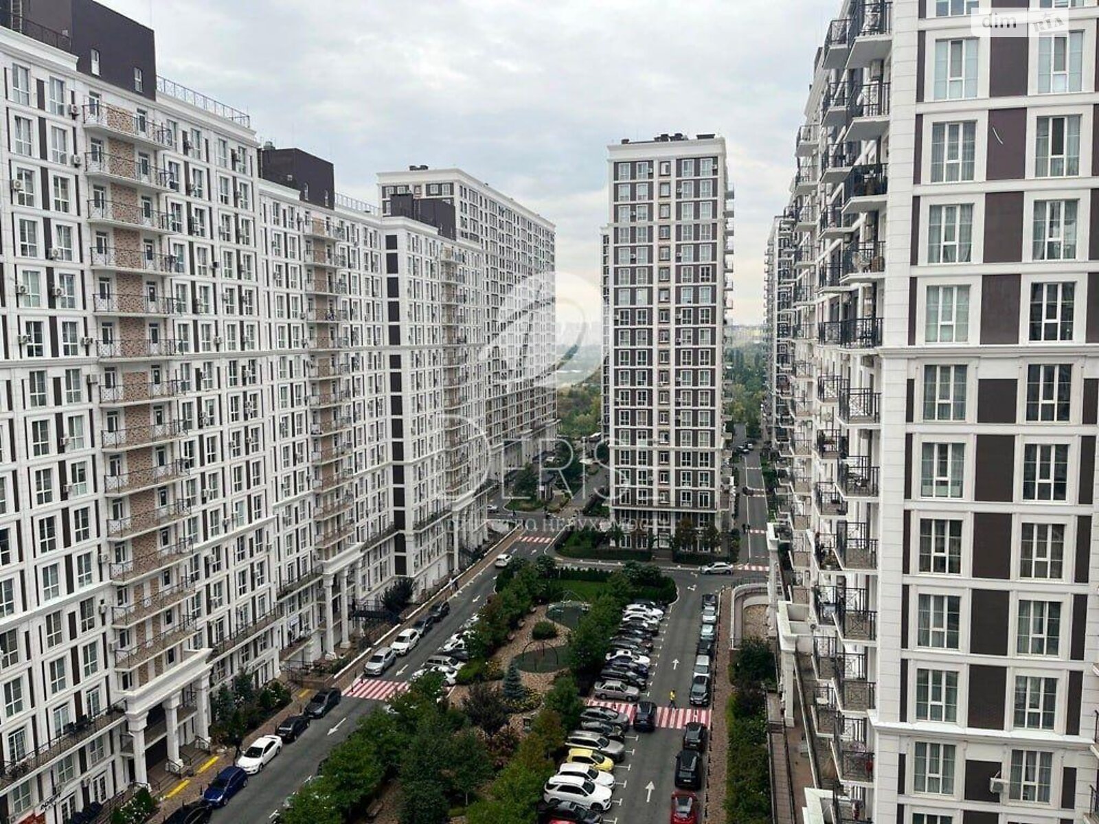 Продажа однокомнатной квартиры в Киеве, на ул. Михаила Максимовича 26, район Голосеевский фото 1