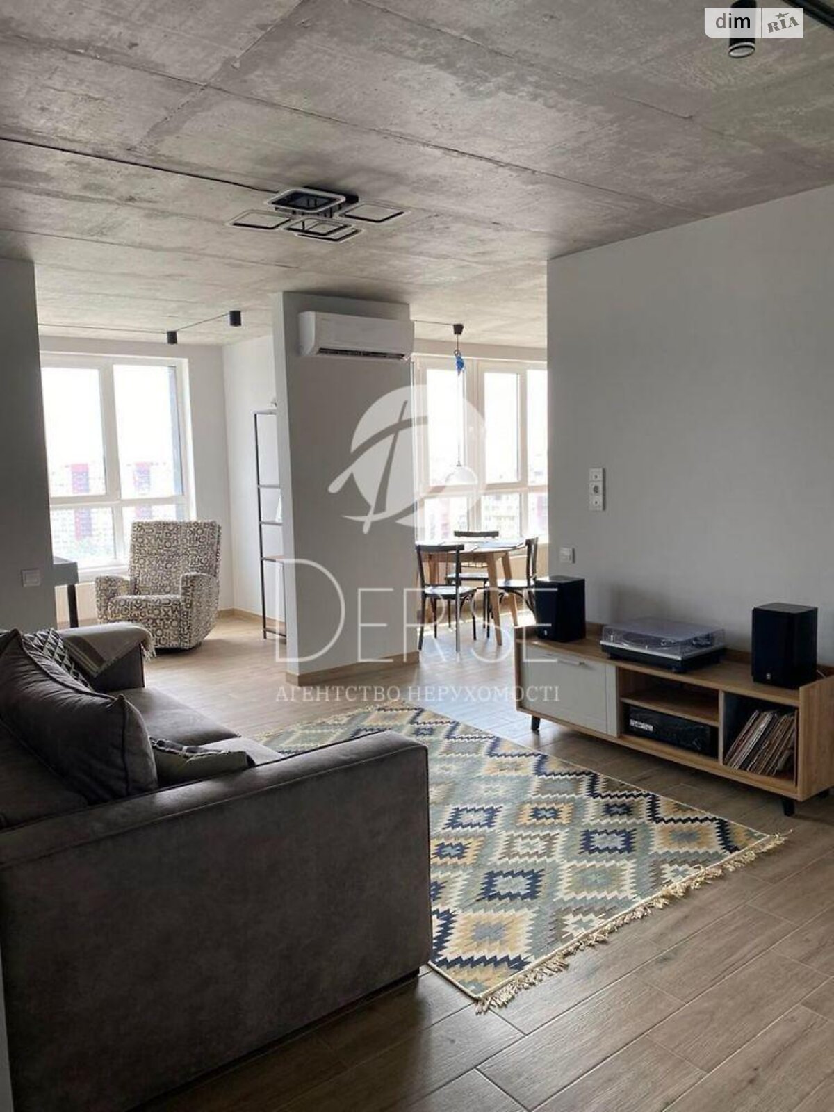 Продажа двухкомнатной квартиры в Киеве, на ул. Михаила Максимовича 32, район Голосеевский фото 1