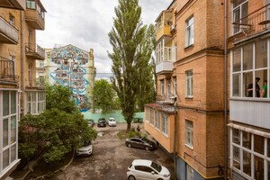 Продажа трехкомнатной квартиры в Киеве, на ул. Рейтарская 20/24, район Шевченковский фото 2