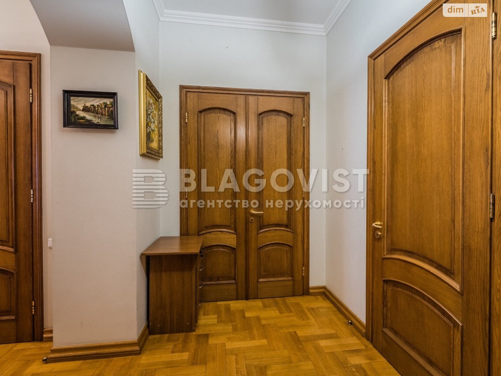 Продаж трикімнатної квартири в Києві, на вул. Саксаганського, район Голосіївський фото 1 Продаж трикімнатної квартири в Києві, на вул. Саксаганського, район Голосіївський фото 1