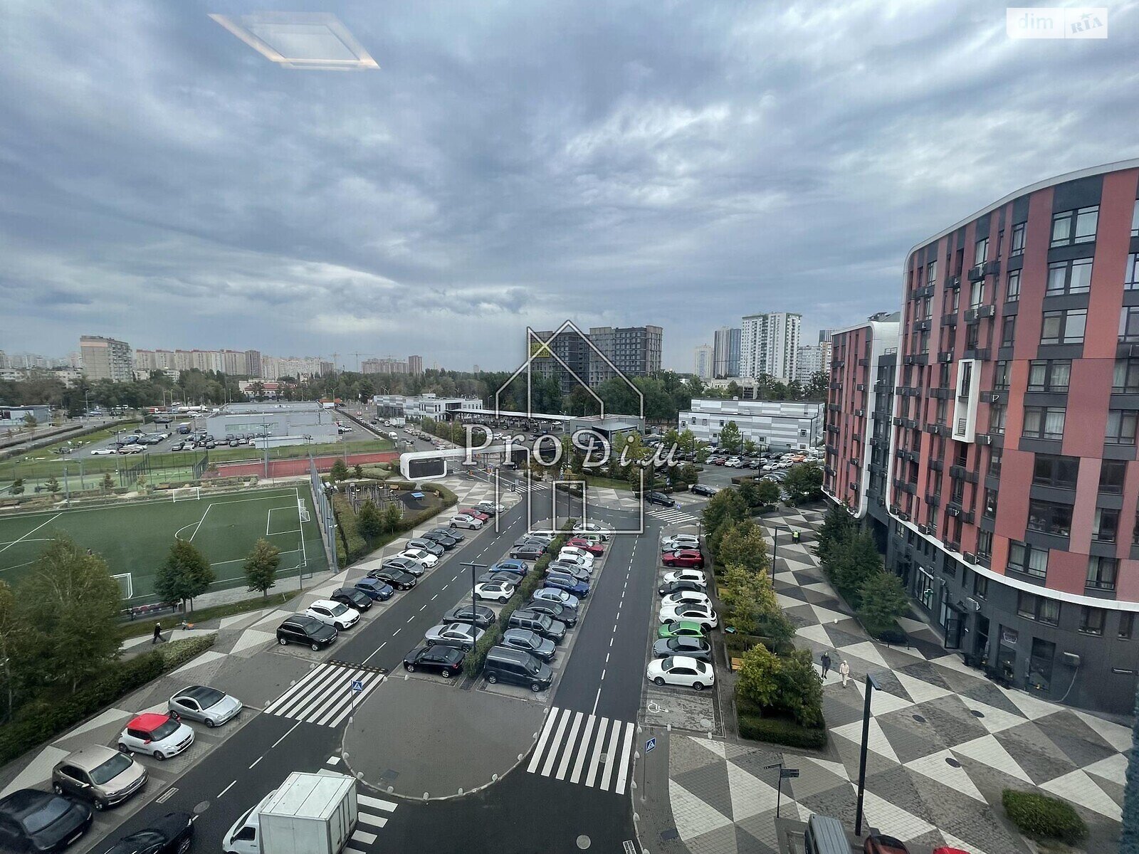 Продаж двокімнатної квартири в Києві, на бул. Тадея Рильського 1, район Голосіївський фото 1 Продаж двокімнатної квартири в Києві, на бул. Тадея Рильського 1, район Голосіївський фото 1