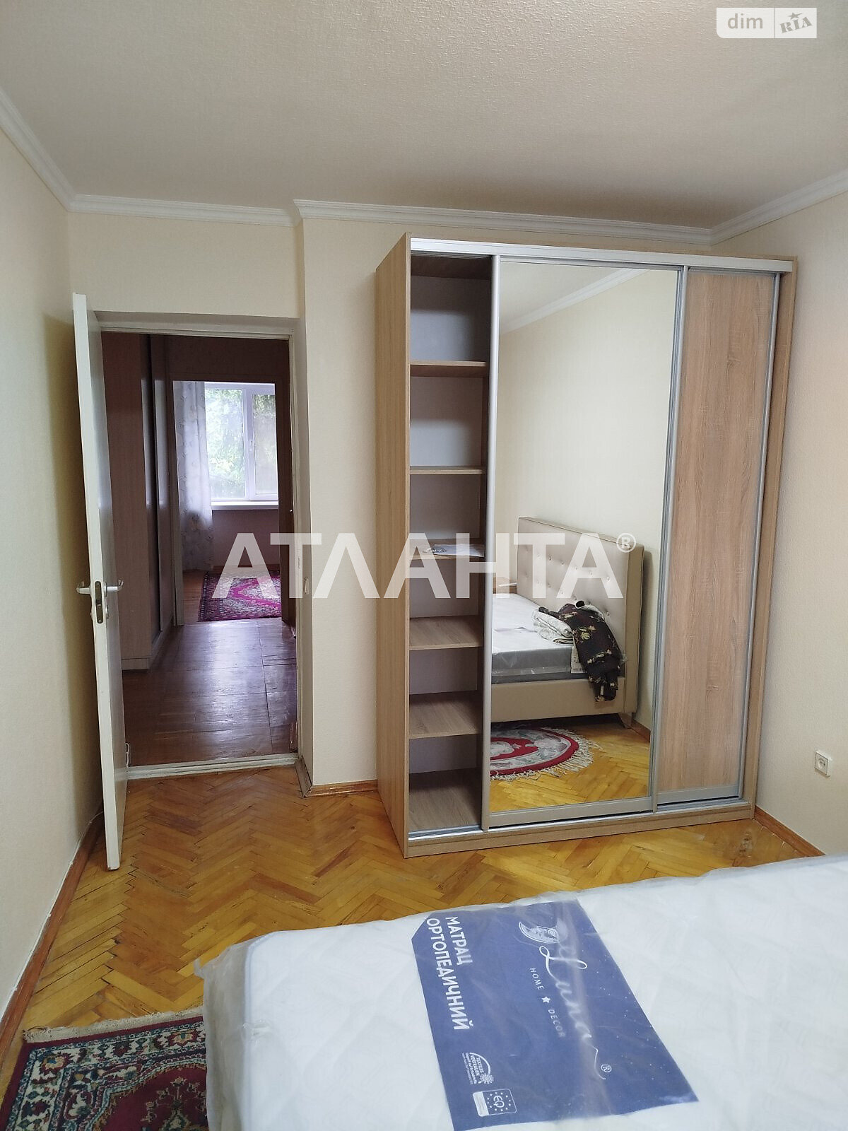 Продаж трикімнатної квартири в Києві, на вул. Теремківська, район Голосіївський фото 1 Продаж трикімнатної квартири в Києві, на вул. Теремківська, район Голосіївський фото 1