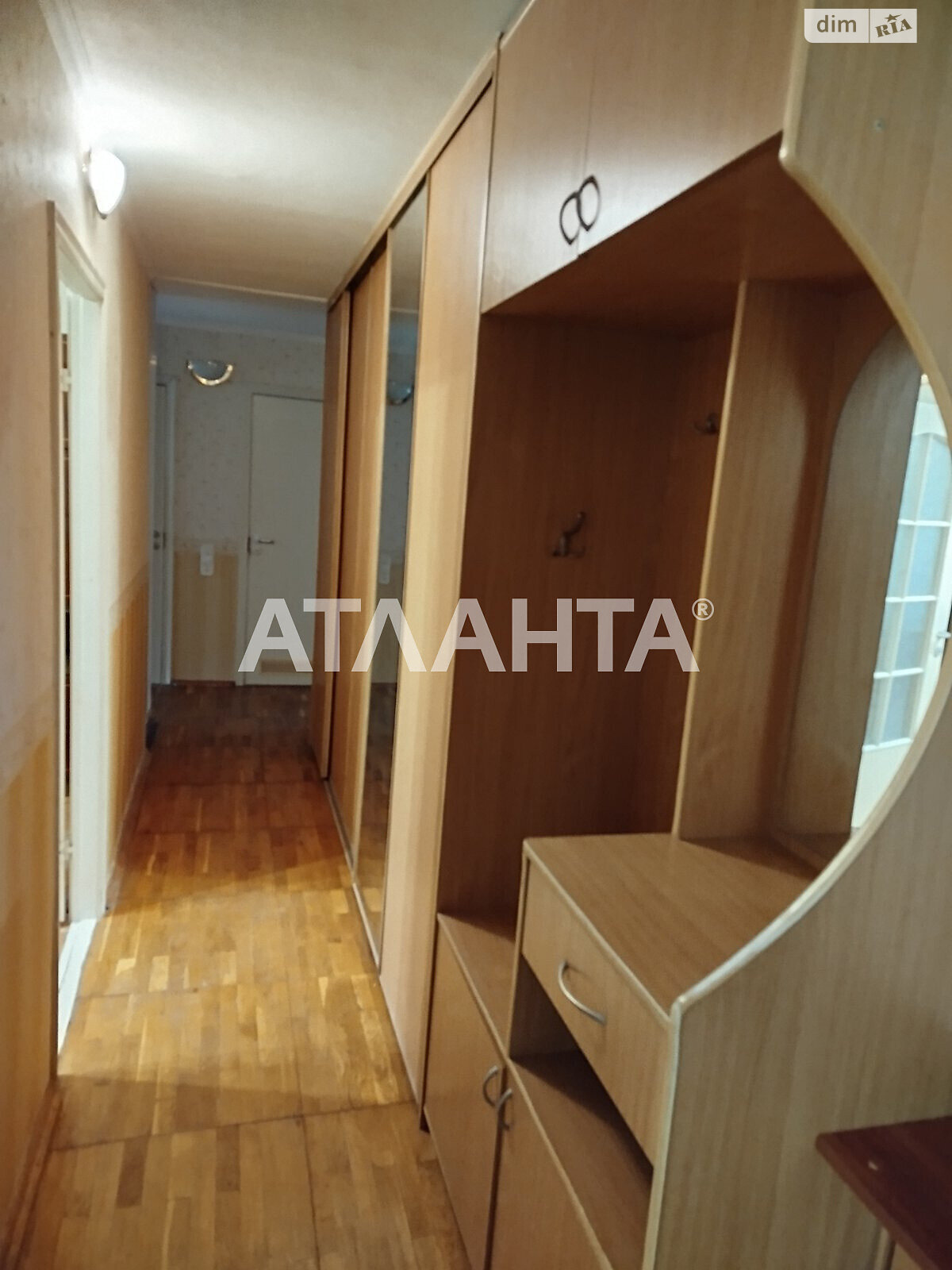 Продаж трикімнатної квартири в Києві, на вул. Теремківська, район Голосіївський фото 1 Продаж трикімнатної квартири в Києві, на вул. Теремківська, район Голосіївський фото 1