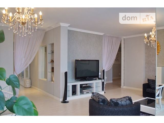 Продажа квартиры, 4 ком., Киев, р‑н. Голосеевский, ст.м. Выставочный центр, ул. Ломоносова Продажа квартиры, 4 ком., Киев, р‑н. Голосеевский, ст.м. Выставочный центр, ул. Ломоносова