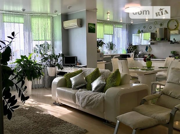 Продажа четырехкомнатной квартиры в Киеве, на ул. Василия Касияна район Голосеевский фото 1 Продажа четырехкомнатной квартиры в Киеве, на ул. Василия Касияна район Голосеевский фото 1