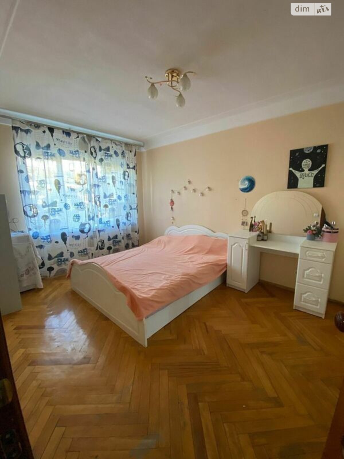 Продажа трехкомнатной квартиры в Киеве, на ул. Рея Бредбери 14, район Голосеевский фото 1