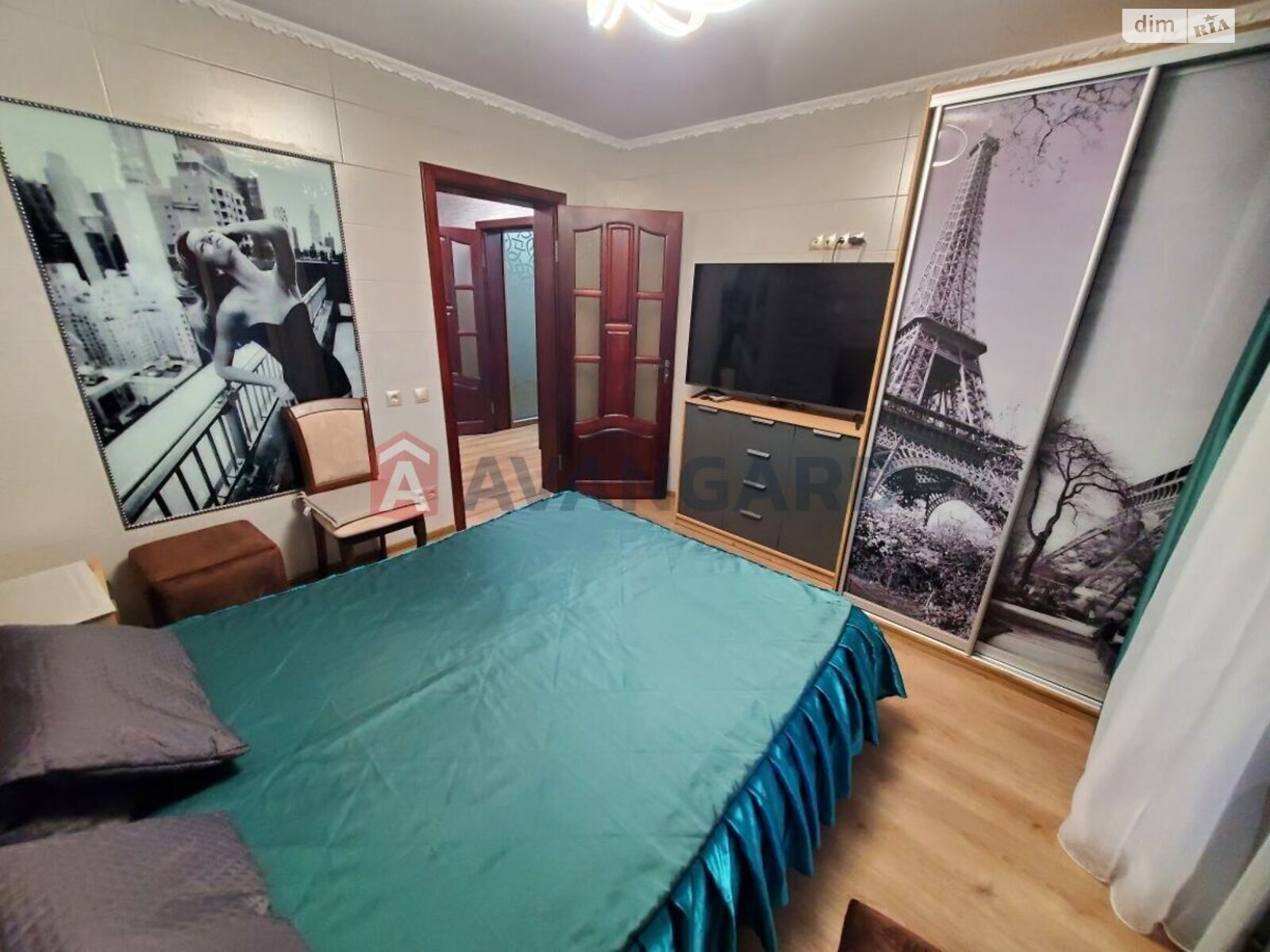 Продаж трикімнатної квартири в Києві, на вул. Юлії Здановської, район Голосіївський фото 1 Продаж трикімнатної квартири в Києві, на вул. Юлії Здановської, район Голосіївський фото 1