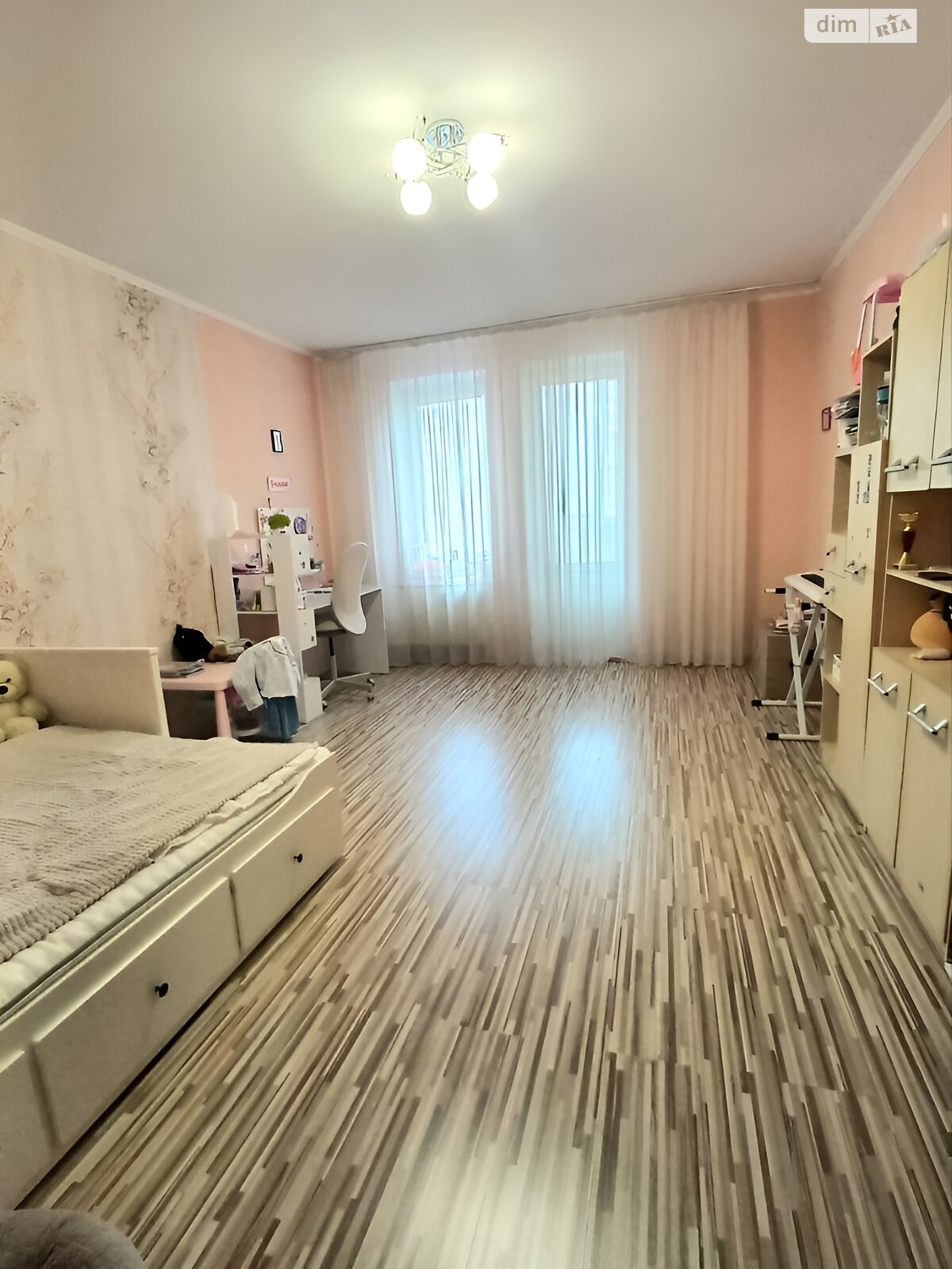 Продаж чотирикімнатної квартири в Києві, на вул. Юлії Здановської 52/3, район Голосіївський фото 1 Продаж чотирикімнатної квартири в Києві, на вул. Юлії Здановської 52/3, район Голосіївський фото 1