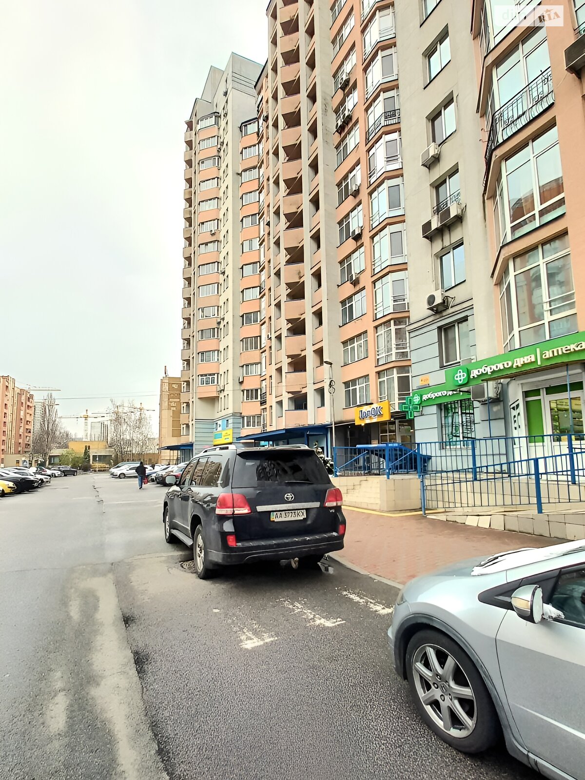 Продаж чотирикімнатної квартири в Києві, на вул. Юлії Здановської 52/3, район Голосіївський фото 1 Продаж чотирикімнатної квартири в Києві, на вул. Юлії Здановської 52/3, район Голосіївський фото 1
