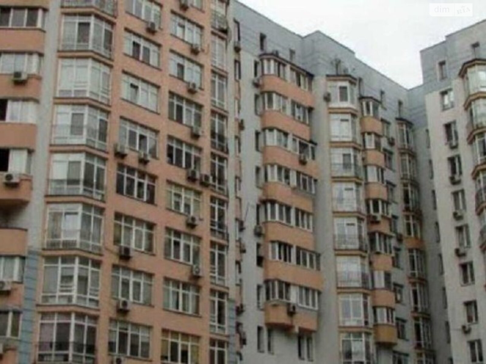 Продажа трехкомнатной квартиры в Киеве, на ул. Юлии Здановской 58, район Голосеевский фото 1