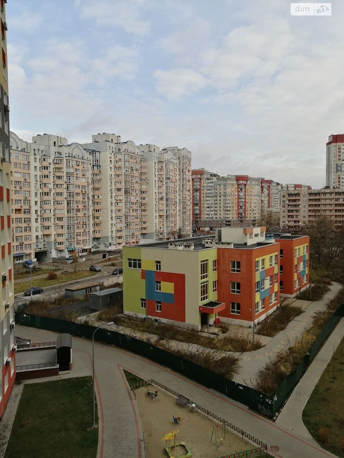 Продажа трехкомнатной квартиры в Киеве, на ул. Юлии Здановской 85А, район Голосеевский фото 1 Продажа трехкомнатной квартиры в Киеве, на ул. Юлии Здановской 85А, район Голосеевский фото 1