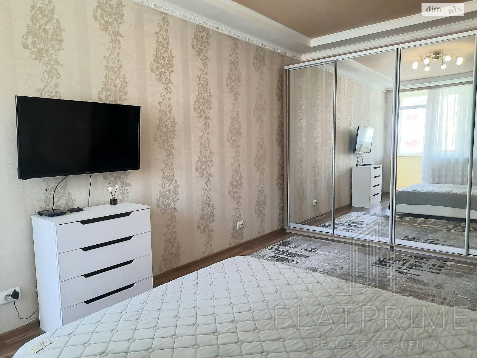 Продажа однокомнатной квартиры в Киеве, на ул. Юлии Здановской 46/1, район Голосеевский фото 1 Продажа однокомнатной квартиры в Киеве, на ул. Юлии Здановской 46/1, район Голосеевский фото 1
