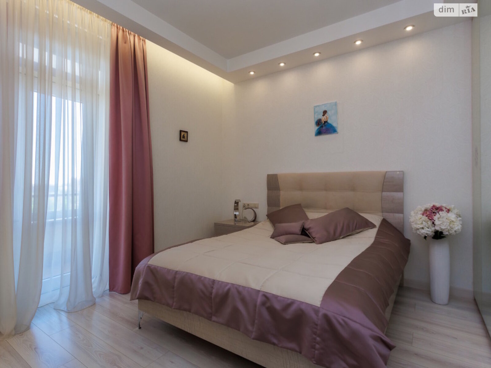 Продажа трехкомнатной квартиры в Киеве, на ул. Юлии Здановской 71Д, район Голосеевский фото 1 Продажа трехкомнатной квартиры в Киеве, на ул. Юлии Здановской 71Д, район Голосеевский фото 1