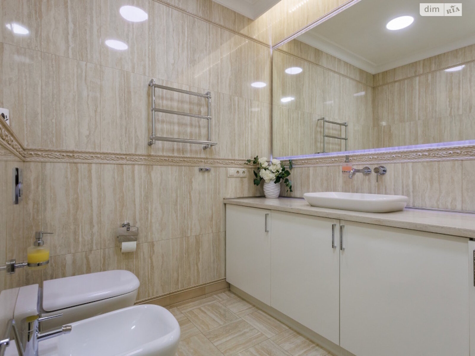 Продажа трехкомнатной квартиры в Киеве, на ул. Юлии Здановской 71Д, район Голосеевский фото 1 Продажа трехкомнатной квартиры в Киеве, на ул. Юлии Здановской 71Д, район Голосеевский фото 1