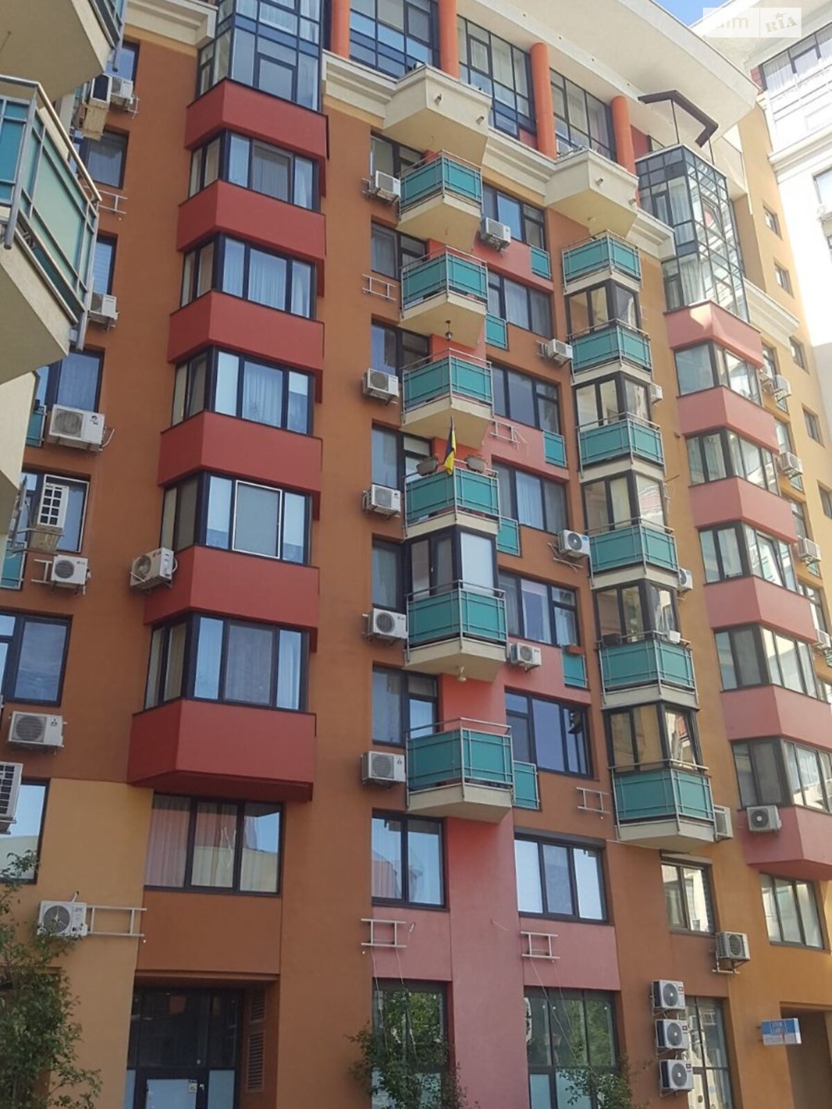 Продажа трехкомнатной квартиры в Киеве, на ул. Юлии Здановской 71Д, район Голосеевский фото 1 Продажа трехкомнатной квартиры в Киеве, на ул. Юлии Здановской 71Д, район Голосеевский фото 1