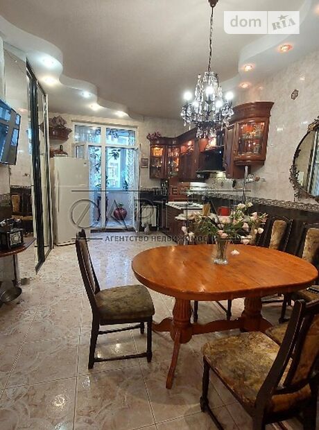 Продажа четырехкомнатной квартиры в Киеве, на ул. Антоновича 140, район Голосеевский фото 1 Продажа четырехкомнатной квартиры в Киеве, на ул. Антоновича 140, район Голосеевский фото 1