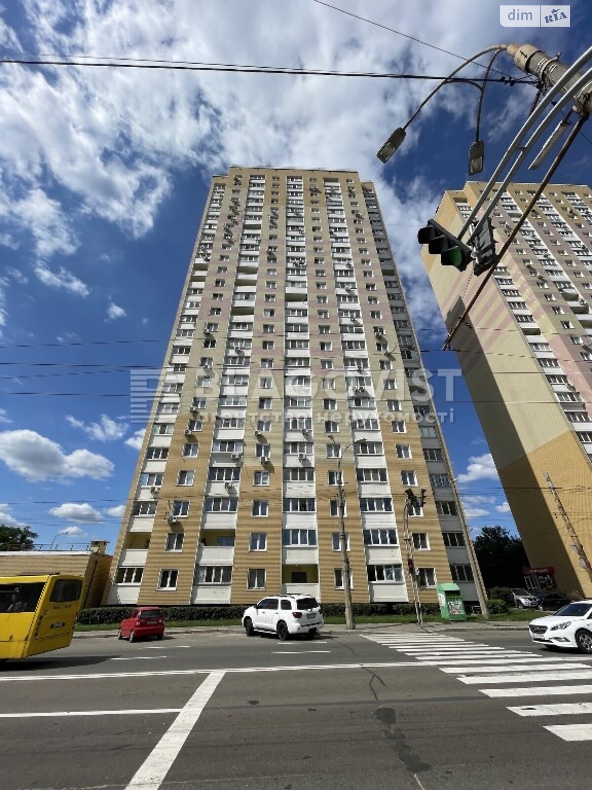 Продажа двухкомнатной квартиры в Киеве, на просп. Науки 60, район Голосеевский фото 1