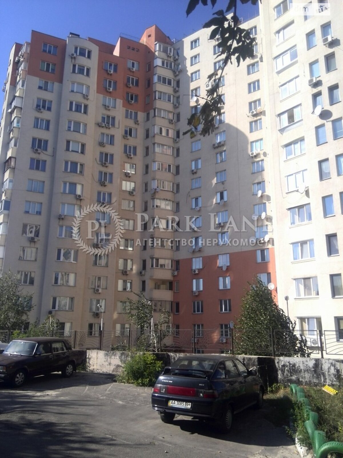 Продажа трехкомнатной квартиры в Киеве, на ул. Лобановского, район Голосеевский фото 1