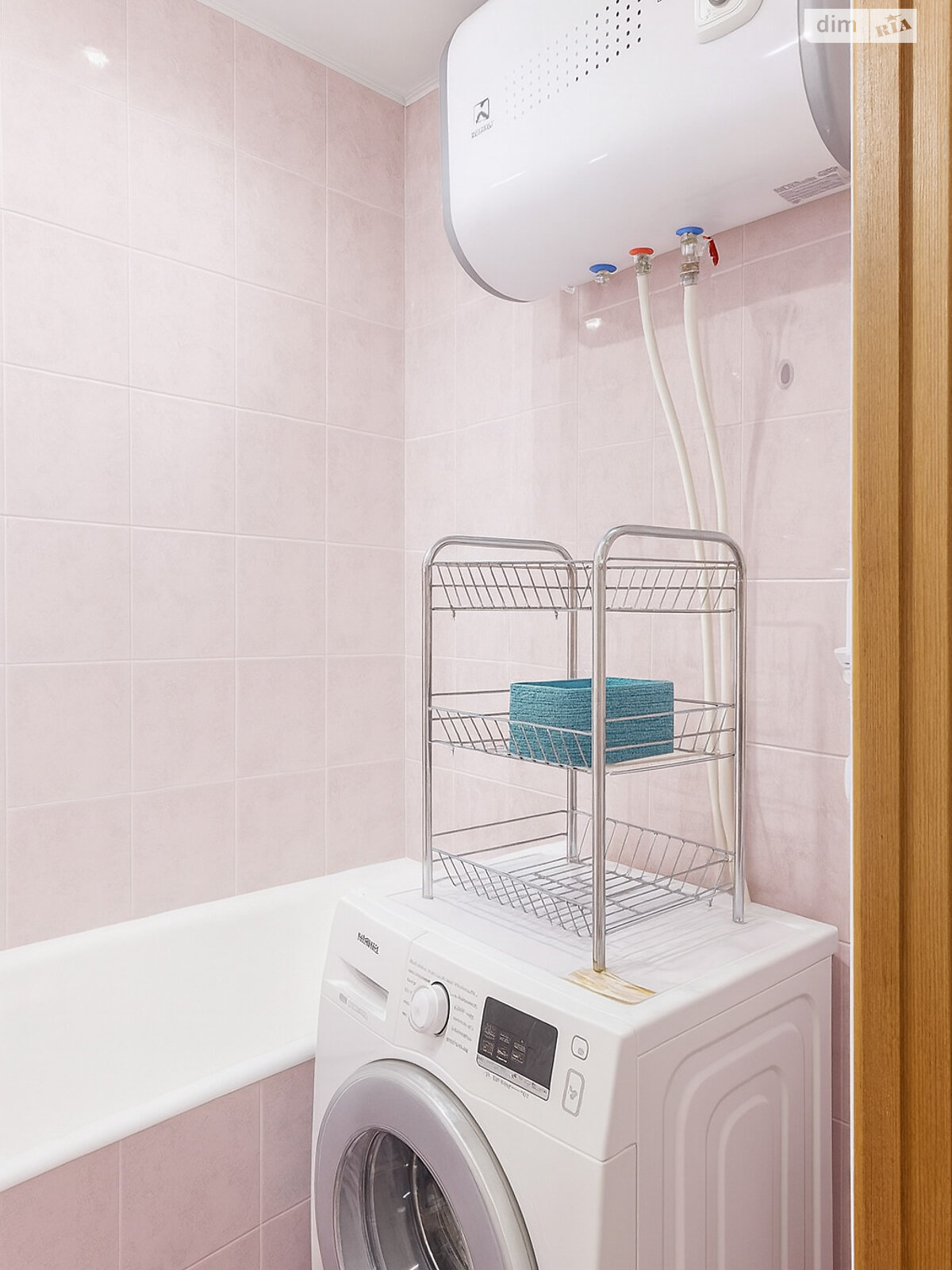 Продажа трехкомнатной квартиры в Киеве, на ул. Армянская 3, район Харьковский Массив фото 1