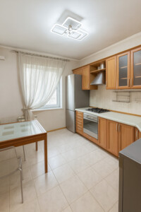 Продажа трехкомнатной квартиры в Киеве, на ул. Армянская 3, район Харьковский Массив фото 2