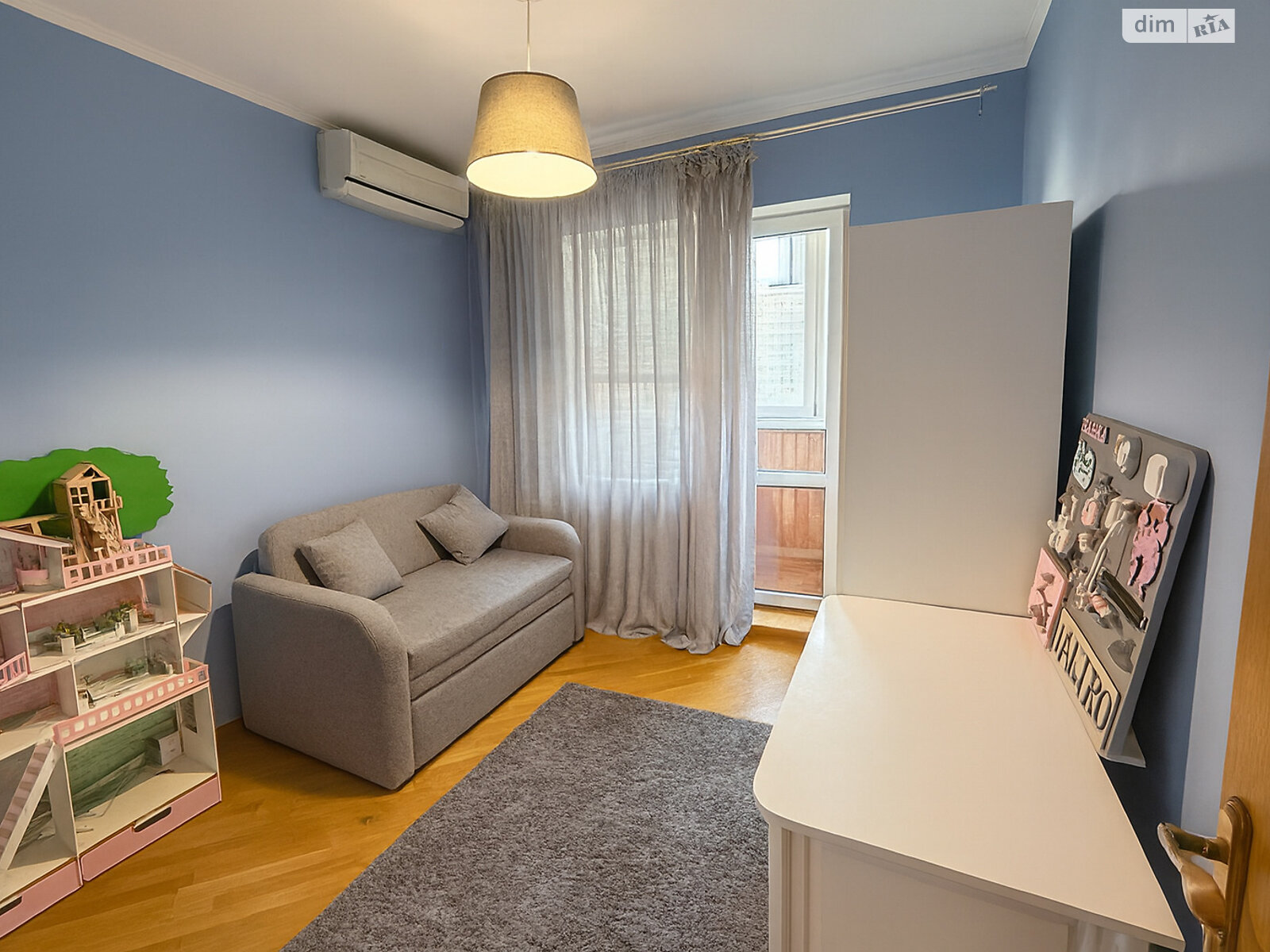 Продажа трехкомнатной квартиры в Киеве, на ул. Армянская 3, район Харьковский Массив фото 1