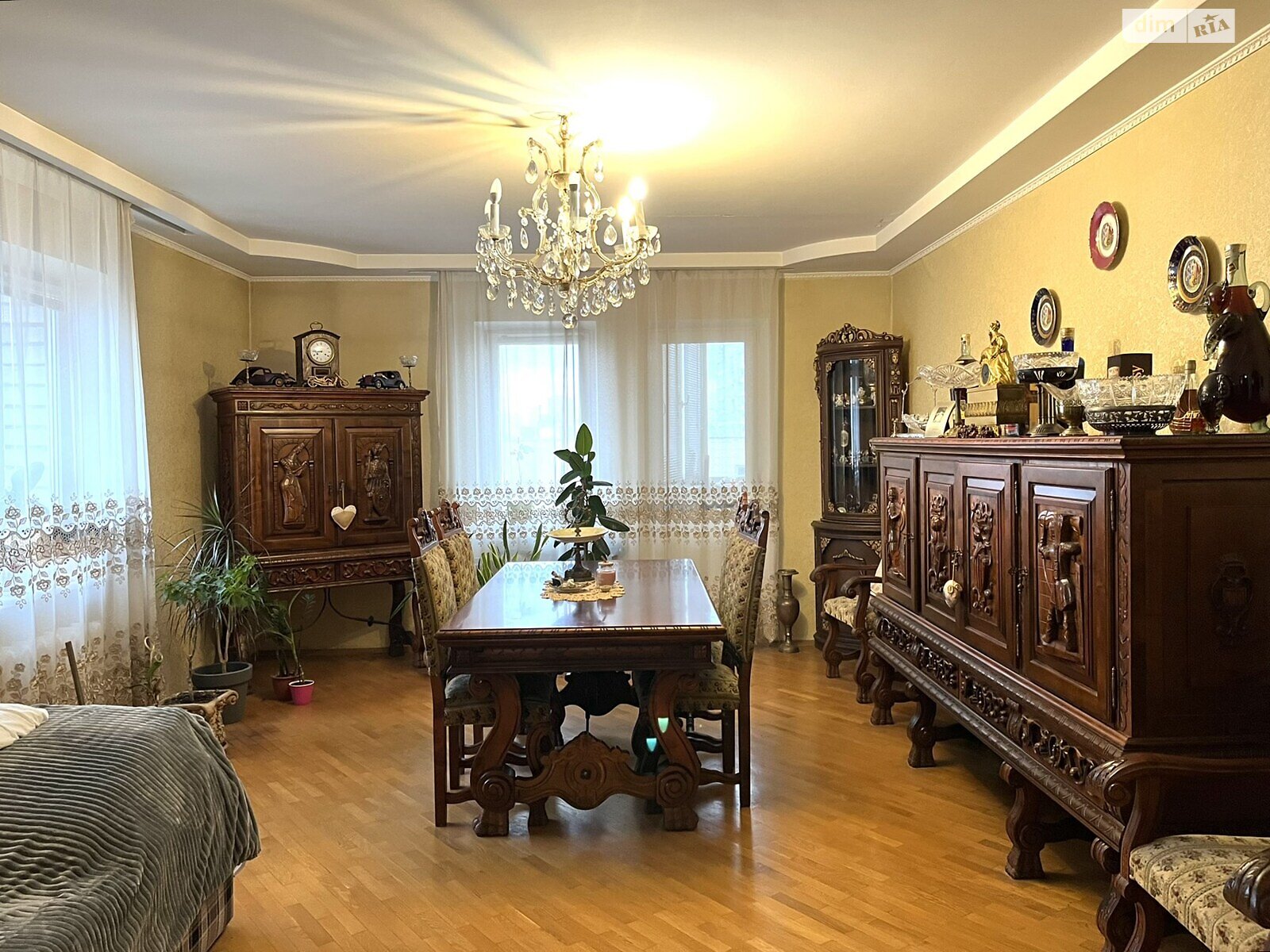 Продаж трикімнатної квартири в Києві, на вул. Братства тарасівців 12/37, район Харківський Масив фото 1 Продаж трикімнатної квартири в Києві, на вул. Братства тарасівців 12/37, район Харківський Масив фото 1