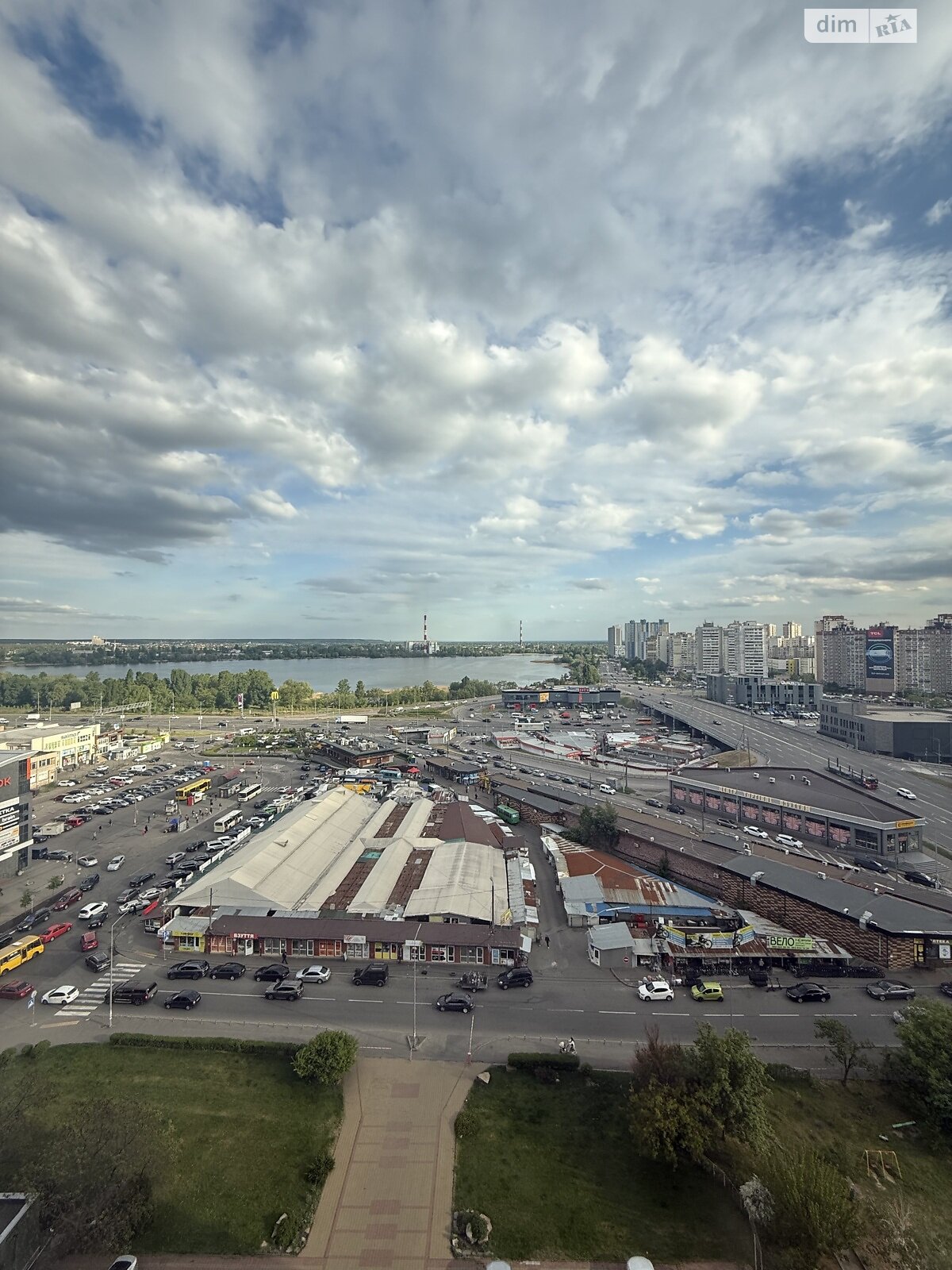 Продажа однокомнатной квартиры в Киеве, на ул. Братства тарасовцев 12/37, район Харьковский Массив фото 1 Продажа однокомнатной квартиры в Киеве, на ул. Братства тарасовцев 12/37, район Харьковский Массив фото 1