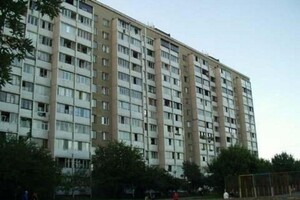 Продажа трехкомнатной квартиры в Киеве, на шоссе Харьковское 166, район Харьковский Массив фото 2