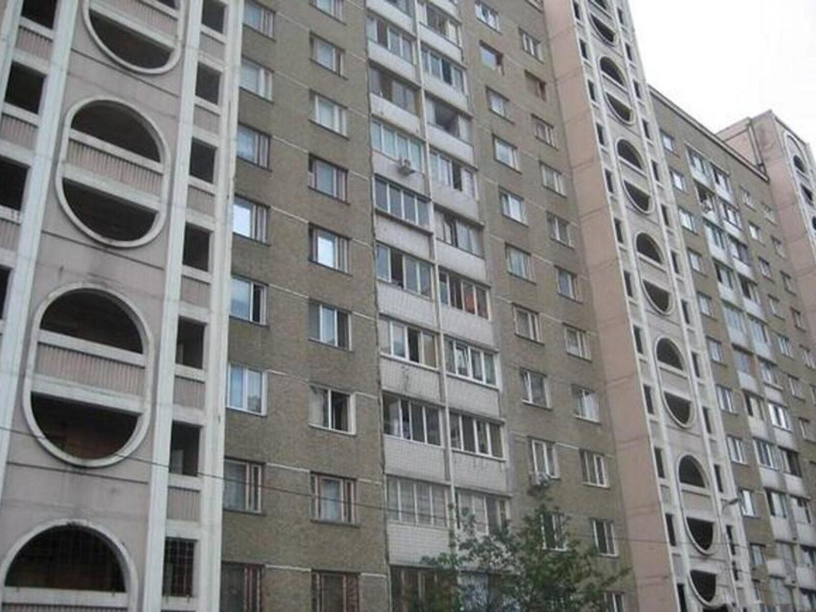 Продажа трехкомнатной квартиры в Киеве, на шоссе Харьковское 166, район Харьковский Массив фото 1