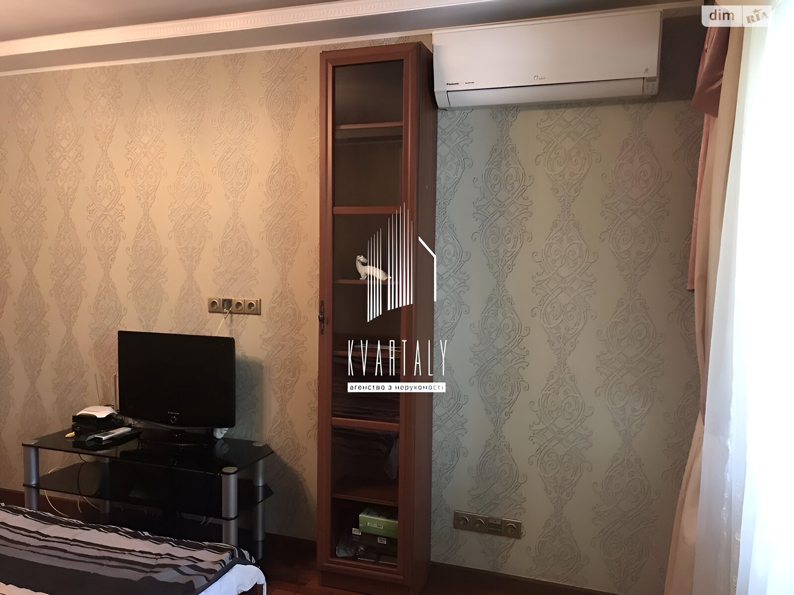 Продаж однокімнатної квартири в Києві, на шосе Харківське 160А, район Харківський Масив фото 1 Продаж однокімнатної квартири в Києві, на шосе Харківське 160А, район Харківський Масив фото 1