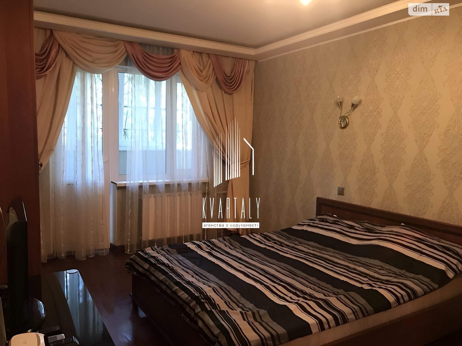Продаж однокімнатної квартири в Києві, на шосе Харківське 160А, район Харківський Масив фото 1 Продаж однокімнатної квартири в Києві, на шосе Харківське 160А, район Харківський Масив фото 1