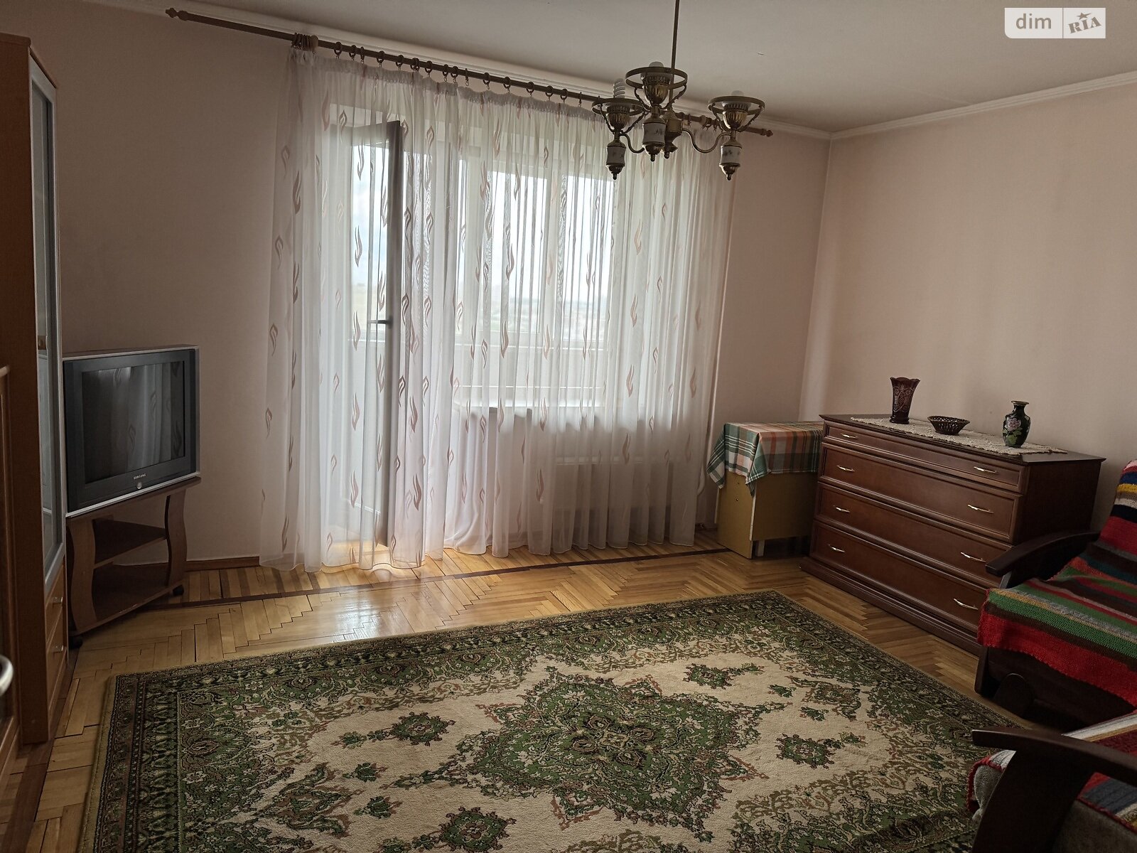 Продажа двухкомнатной квартиры в Киеве, на шоссе Харьковское 60, район Дарницкий фото 1 Продажа двухкомнатной квартиры в Киеве, на шоссе Харьковское 60, район Дарницкий фото 1