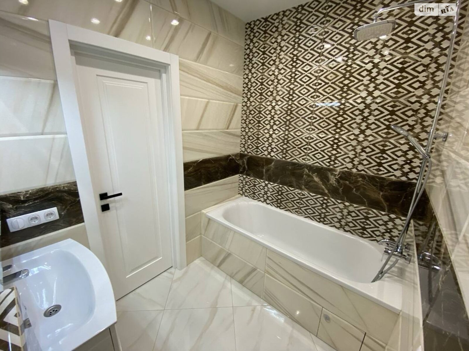Продажа двухкомнатной квартиры в Киеве, на ул. Каменская 128, кв. 134, район Харьковский Массив фото 1 Продажа двухкомнатной квартиры в Киеве, на ул. Каменская 128, кв. 134, район Харьковский Массив фото 1