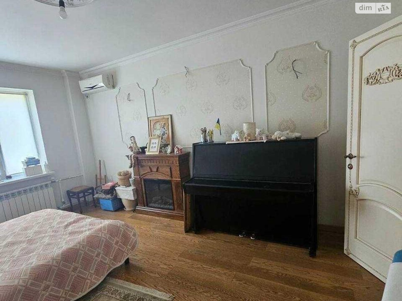 Продаж трикімнатної квартири в Києві, на просп. Миколи Бажана 7А, район Харківський Масив фото 1 Продаж трикімнатної квартири в Києві, на просп. Миколи Бажана 7А, район Харківський Масив фото 1