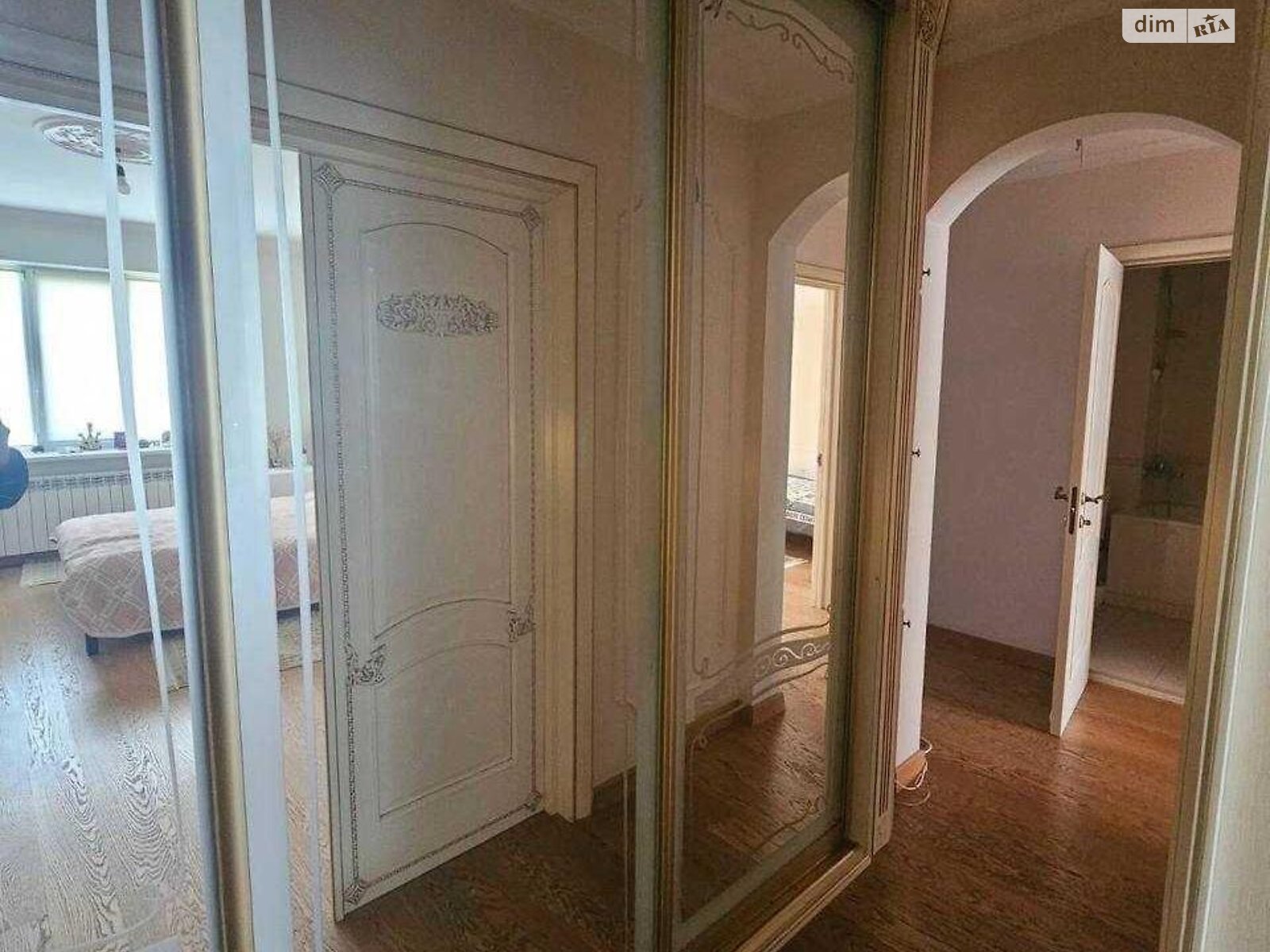 Продаж трикімнатної квартири в Києві, на просп. Миколи Бажана 7А, район Харківський Масив фото 1 Продаж трикімнатної квартири в Києві, на просп. Миколи Бажана 7А, район Харківський Масив фото 1