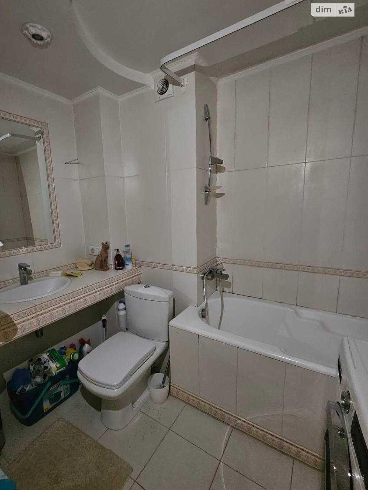 Продаж трикімнатної квартири в Києві, на просп. Миколи Бажана 7А, район Харківський Масив фото 1 Продаж трикімнатної квартири в Києві, на просп. Миколи Бажана 7А, район Харківський Масив фото 1