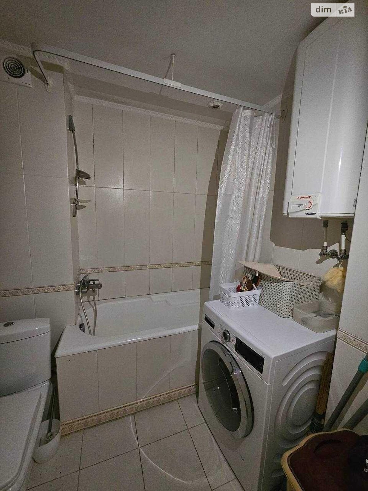 Продаж трикімнатної квартири в Києві, на просп. Миколи Бажана 7А, район Харківський Масив фото 1 Продаж трикімнатної квартири в Києві, на просп. Миколи Бажана 7А, район Харківський Масив фото 1