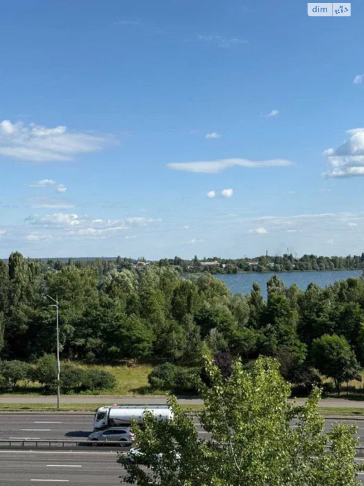 Продажа двухкомнатной квартиры в Киеве, на просп. Николая Бажана 7Ж, район Харьковский Массив фото 1 Продажа двухкомнатной квартиры в Киеве, на просп. Николая Бажана 7Ж, район Харьковский Массив фото 1