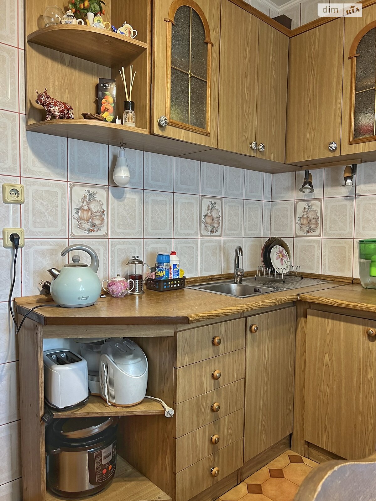 Продаж трикімнатної квартири в Києві, на вул. Ревуцького 11А, район Харківський Масив фото 1 Продаж трикімнатної квартири в Києві, на вул. Ревуцького 11А, район Харківський Масив фото 1