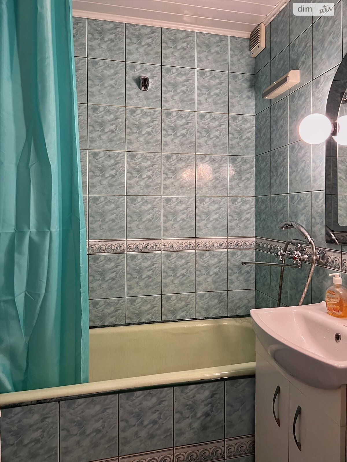 Продаж трикімнатної квартири в Києві, на вул. Ревуцького 11А, район Харківський Масив фото 1 Продаж трикімнатної квартири в Києві, на вул. Ревуцького 11А, район Харківський Масив фото 1