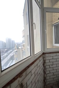 Продажа двухкомнатной квартиры в Киеве, на ул. Тростянецкая, район Дарницкий фото 2