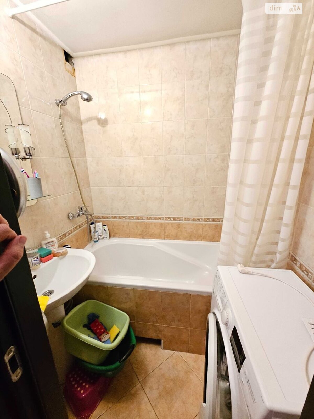 Продаж трикімнатної квартири в Києві, на вул. Тростянецька 8Б, район Харківський Масив фото 1 Продаж трикімнатної квартири в Києві, на вул. Тростянецька 8Б, район Харківський Масив фото 1