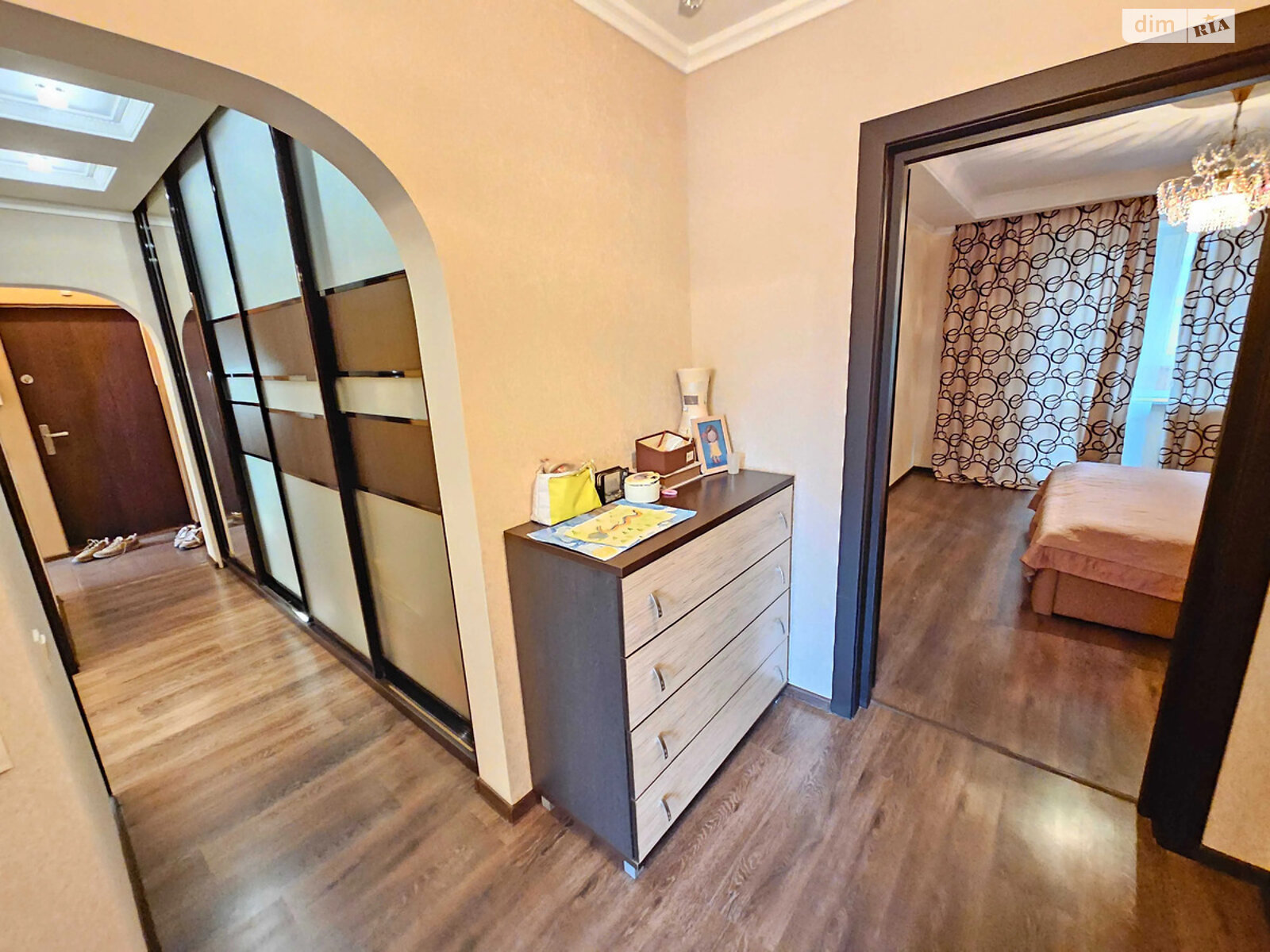 Продаж трикімнатної квартири в Києві, на вул. Тростянецька 8Б, район Харківський Масив фото 1 Продаж трикімнатної квартири в Києві, на вул. Тростянецька 8Б, район Харківський Масив фото 1