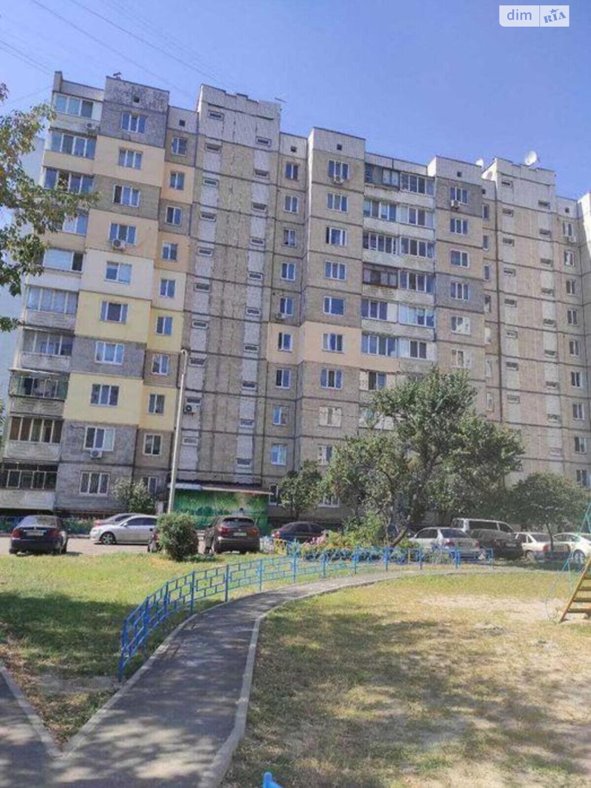 Продаж трикімнатної квартири в Києві, на вул. Тростянецька 8, район Харківський Масив фото 1 Продаж трикімнатної квартири в Києві, на вул. Тростянецька 8, район Харківський Масив фото 1